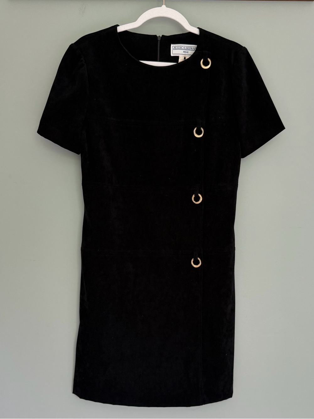 Vintage 90s Jessica Howard Gold Ring Detail Black Short Sleeve Shift Dress
